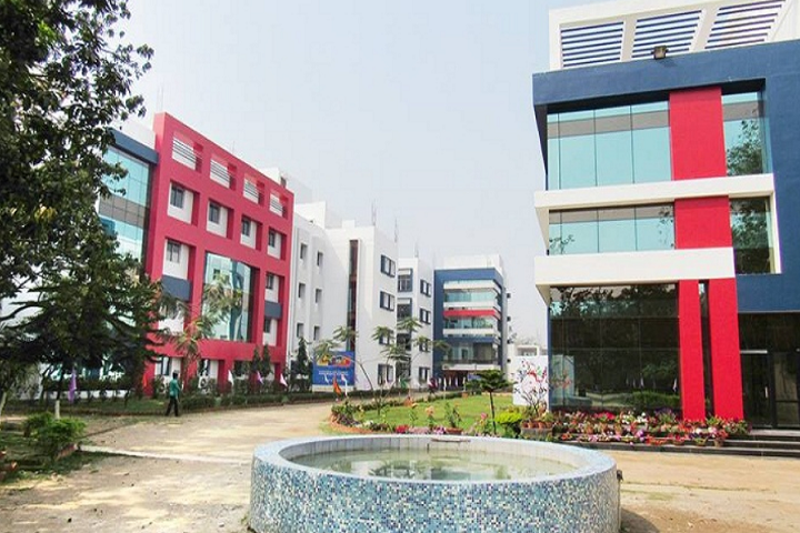 https://cache.careers360.mobi/media/colleges/social-media/media-gallery/3317/2019/3/28/Campus view of Brainware Group of Institutions Kolkata_Campus-View.png